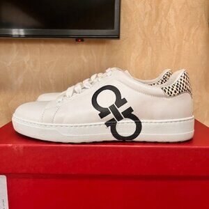 100% Authentic Salvatore Ferragamo Gancini-print lace-up sneakers - White Size 8